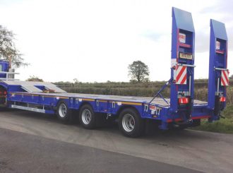 CAT2 3 Axle Stepframe Low Loader