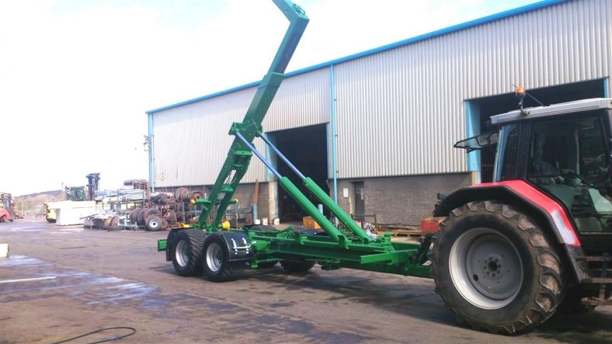Hooklift Trailers McCauley Trailers