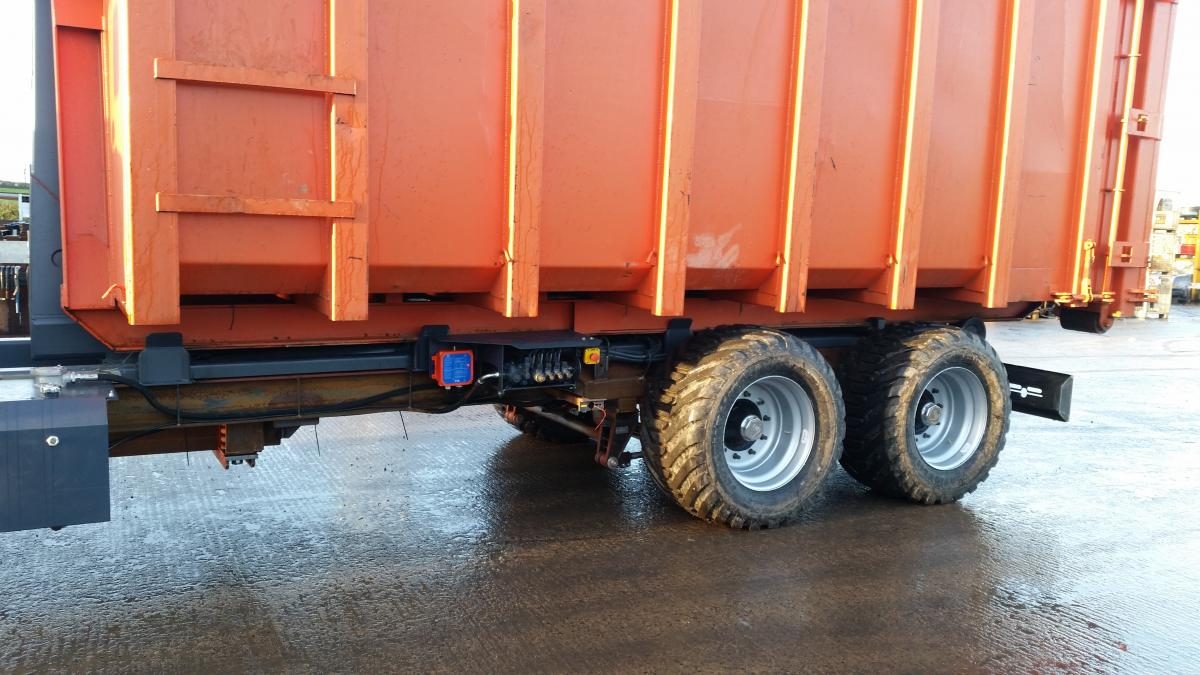Hooklift Trailers McCauley Trailers